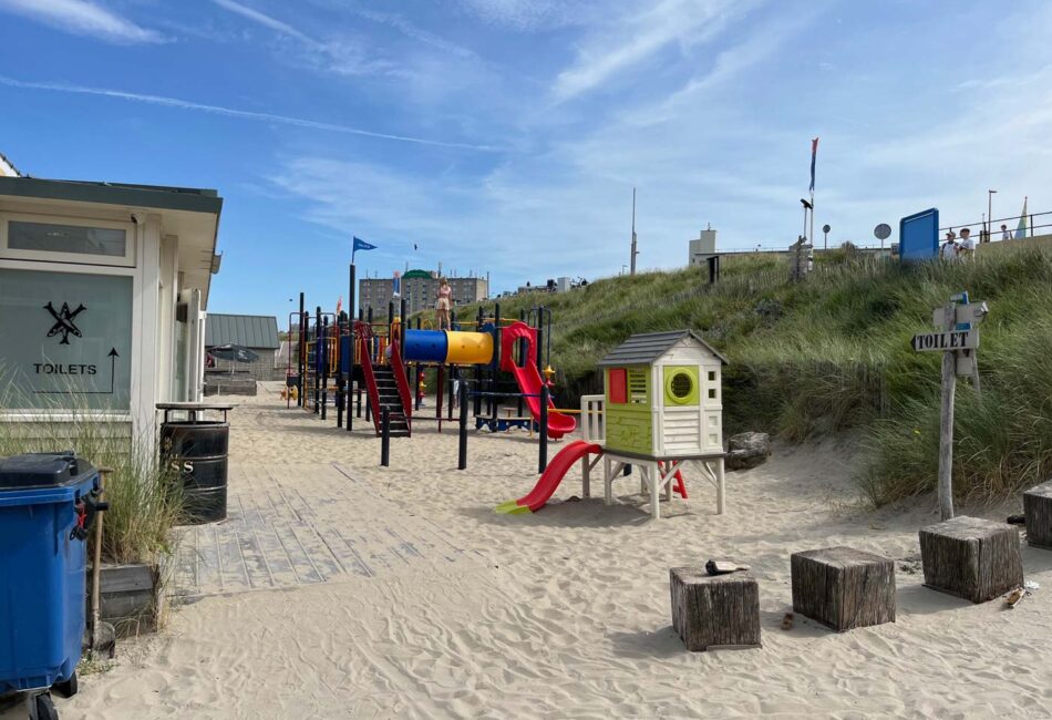 takeaway thalassa zandvoort strand speeltoestellen kinderen