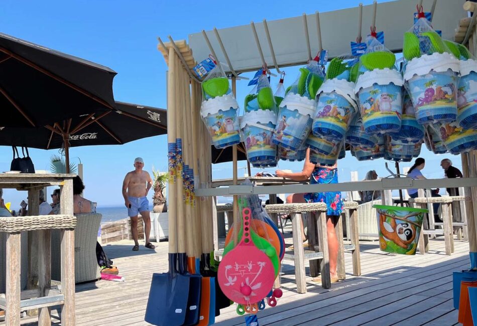 takeaway thalassa zandvoort strand verkoop strandartikelen kinderen